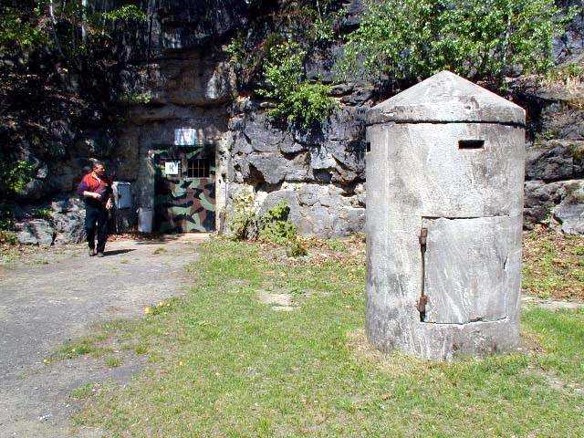 PODZEMN LETECK TOVRNY Z II. SVTOV VLKY V RABTEJN U SRBSK KAMENICE